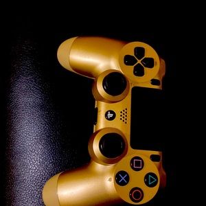 PS4 controller